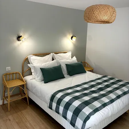 Holiday home Superbe Grange En Dordogne, Au Coeur De Tremolat