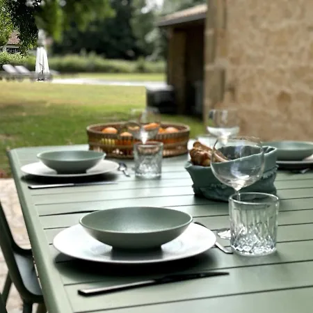 Superbe Grange En Dordogne, Au Coeur De *